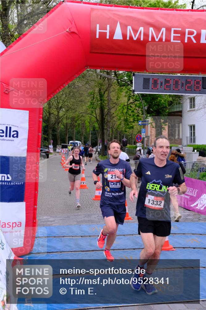 19.04.2026 - Hammer Lauf Tim E. http://msf.ph/oto/9528341 19.04.2026 10:05:36 Ziel 214, 329, 348, 440, 687, 813, 1331, 1332 meine-sportfotos.de