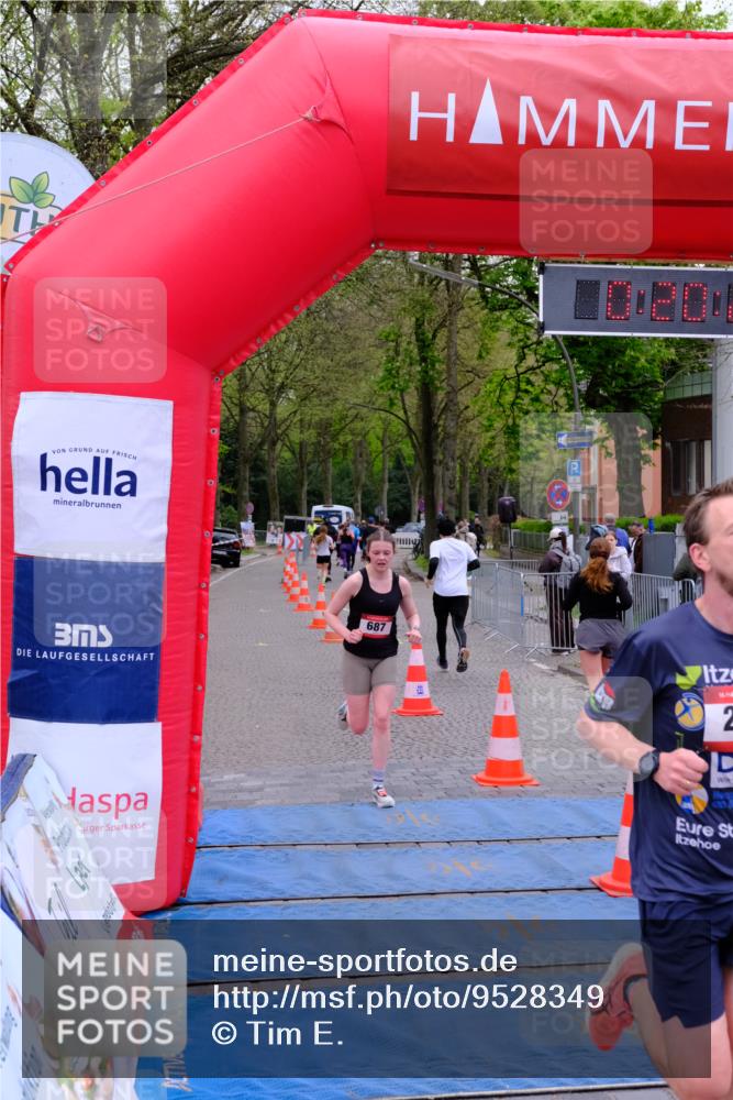 19.04.2026 - Hammer Lauf Tim E. http://msf.ph/oto/9528349 19.04.2026 10:05:37 Ziel 214, 329, 348, 440, 687, 813, 1247, 1331, 1332 meine-sportfotos.de