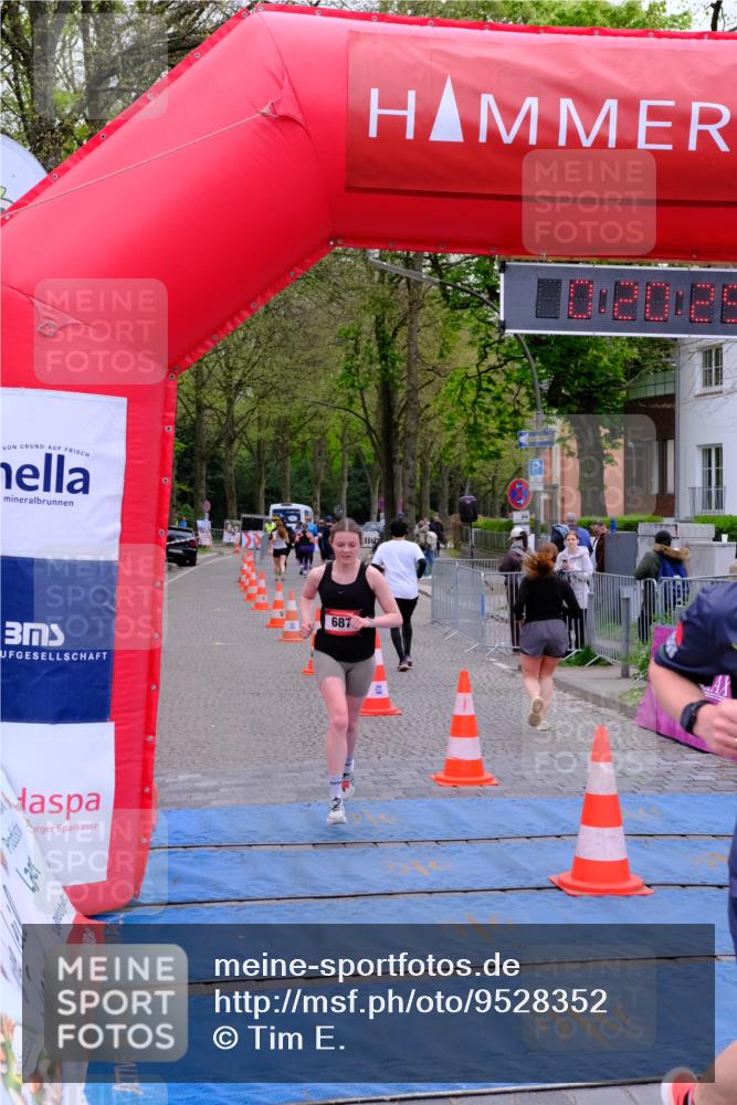 19.04.2026 - Hammer Lauf Tim E. http://msf.ph/oto/9528352 19.04.2026 10:05:37 Ziel 214, 329, 348, 440, 687, 813, 1247, 1331, 1332 meine-sportfotos.de