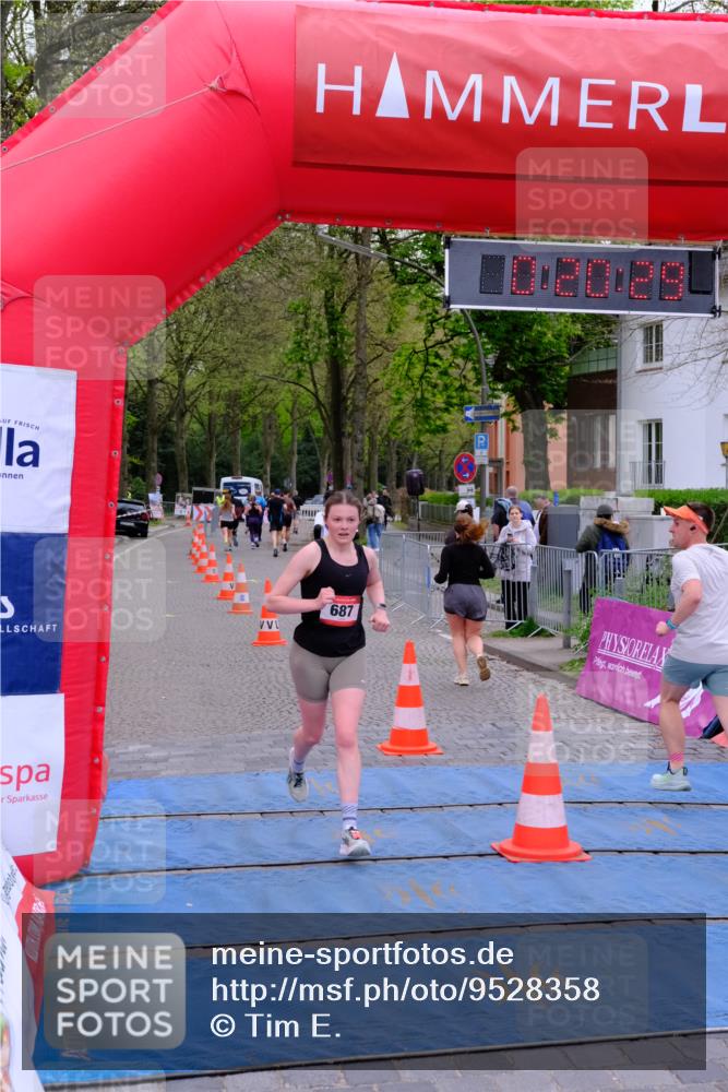 19.04.2026 - Hammer Lauf Tim E. http://msf.ph/oto/9528358 19.04.2026 10:05:38 Ziel 214, 300, 329, 348, 687, 813, 1247, 1331, 1332 meine-sportfotos.de