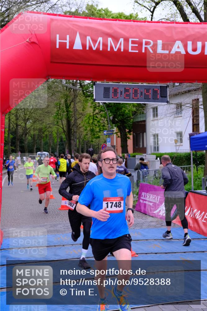 19.04.2026 - Hammer Lauf Tim E. http://msf.ph/oto/9528388 19.04.2026 10:05:56 Ziel 101, 200, 266, 290, 296, 585, 783, 995, 1062, 1267, 1748, 1854, 1896, 1900, 1901, 1916 meine-sportfotos.de