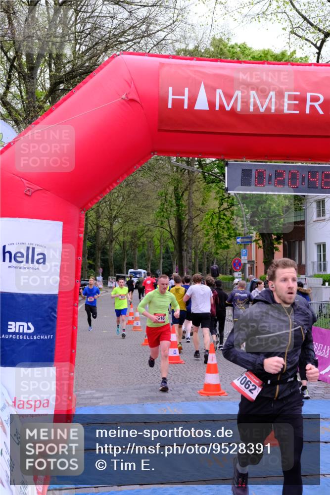 19.04.2026 - Hammer Lauf Tim E. http://msf.ph/oto/9528391 19.04.2026 10:05:57 Ziel 101, 200, 290, 296, 585, 783, 896, 1062, 1267, 1748, 1854, 1896, 1900, 1901, 1916 meine-sportfotos.de