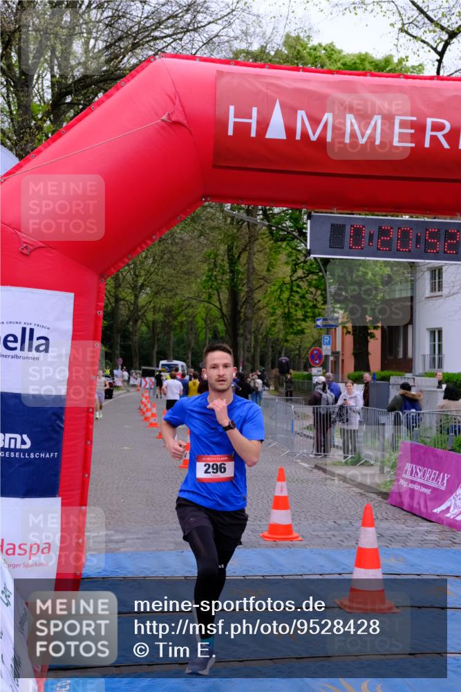 19.04.2026 - Hammer Lauf Tim E. http://msf.ph/oto/9528428 19.04.2026 10:06:01 Ziel 101, 200, 252, 296, 896, 1062, 1736, 1896, 1916 meine-sportfotos.de