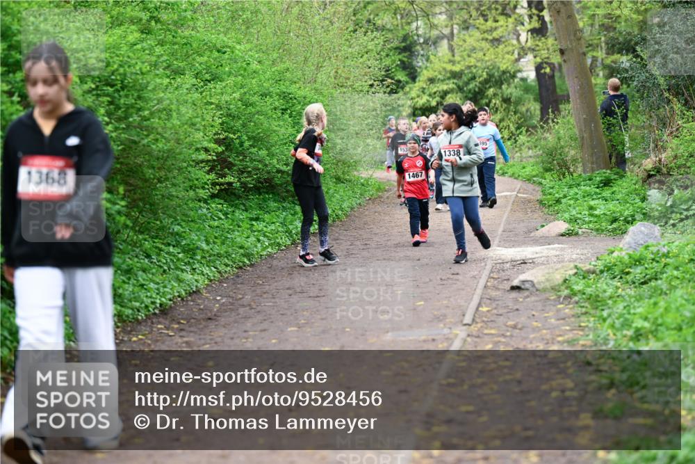 19.04.2026 - Hammer Lauf Dr. Thomas Lammeyer http://msf.ph/oto/9528456 19.04.2026 09:27:44 Laufen 1368, 153, 1467, 1338, 195 meine-sportfotos.de