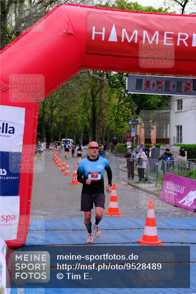 19.04.2026 - Hammer Lauf Tim E. http://msf.ph/oto/9528489 19.04.2026 10:06:28 Ziel 858, 1021, 1190, 1239, 1270 meine-sportfotos.de