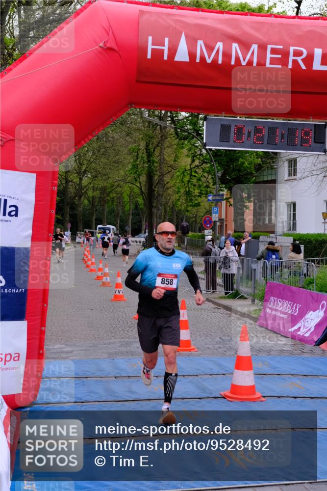 19.04.2026 - Hammer Lauf Tim E. http://msf.ph/oto/9528492 19.04.2026 10:06:28 Ziel 858, 1021, 1190, 1239, 1270 meine-sportfotos.de