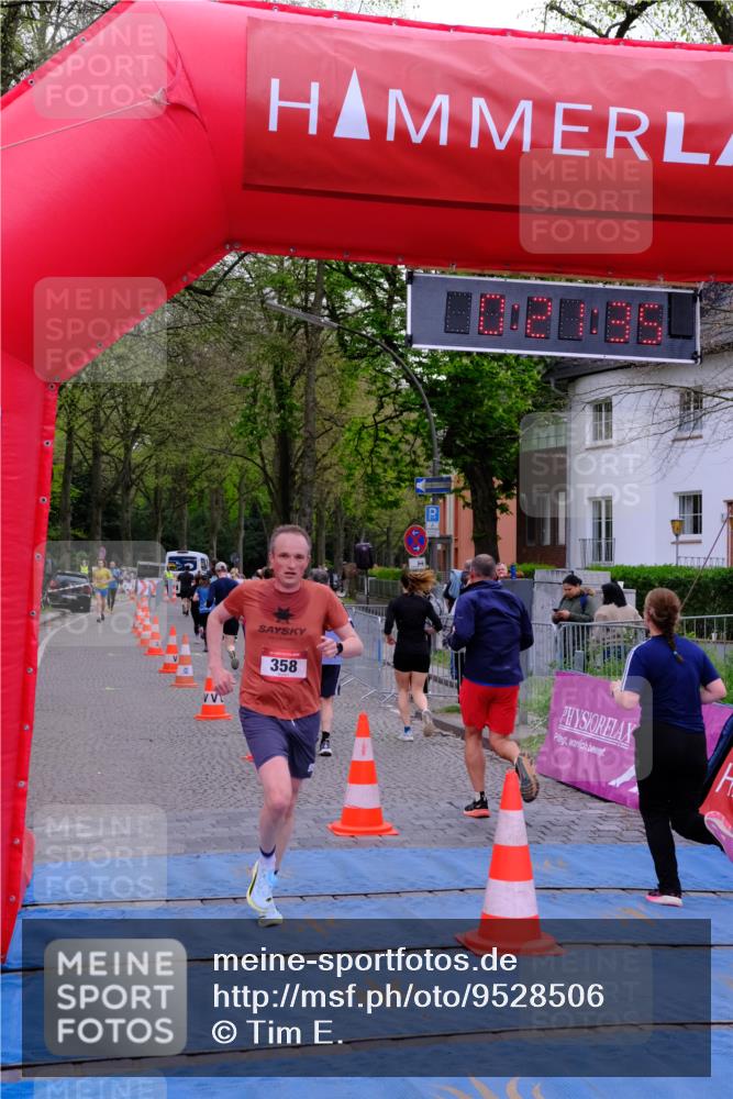 19.04.2026 - Hammer Lauf Tim E. http://msf.ph/oto/9528506 19.04.2026 10:06:44 Ziel 313, 358, 710, 940, 1200, 1638, 1713, 1760, 1842 meine-sportfotos.de