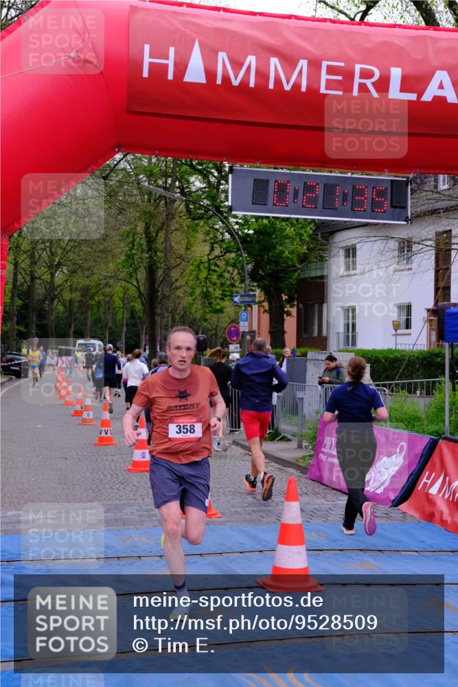 19.04.2026 - Hammer Lauf Tim E. http://msf.ph/oto/9528509 19.04.2026 10:06:44 Ziel 313, 358, 710, 940, 1200, 1638, 1713, 1760, 1842 meine-sportfotos.de