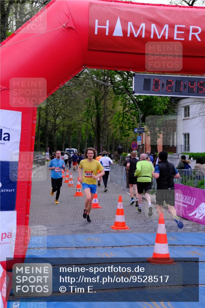 19.04.2026 - Hammer Lauf Tim E. http://msf.ph/oto/9528517 19.04.2026 10:06:54 Ziel 366, 940, 1003, 1075, 1614 meine-sportfotos.de