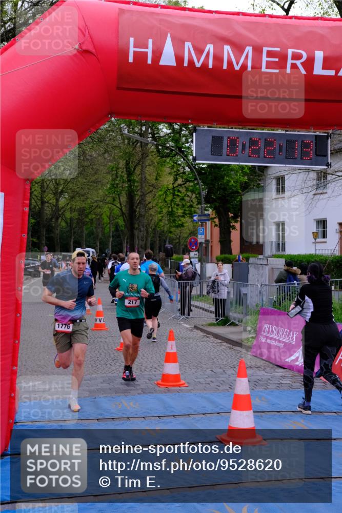 19.04.2026 - Hammer Lauf Tim E. http://msf.ph/oto/9528620 19.04.2026 10:07:22 Ziel 106, 114, 217, 321, 422, 551, 563, 578, 613, 651, 1009, 1028, 1623, 1691, 1732, 1776 meine-sportfotos.de