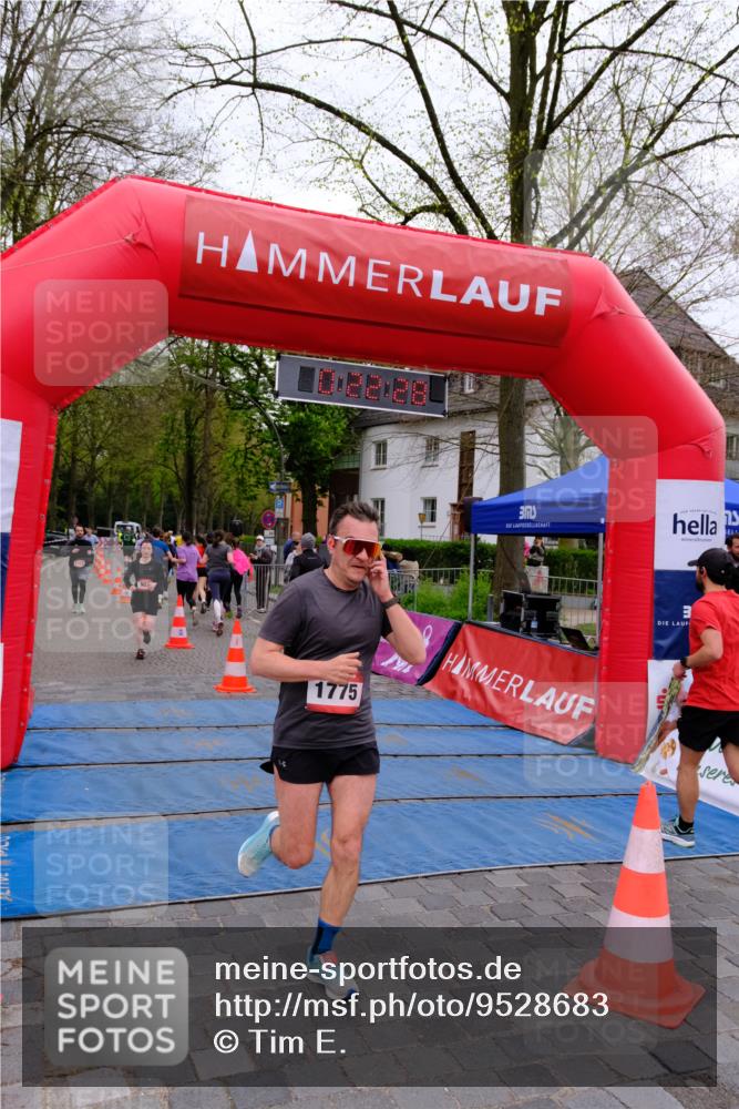 19.04.2026 - Hammer Lauf Tim E. http://msf.ph/oto/9528683 19.04.2026 10:07:37 Ziel 227, 279, 600, 733, 903, 948, 1230, 1357, 1721, 1775, 1793 meine-sportfotos.de