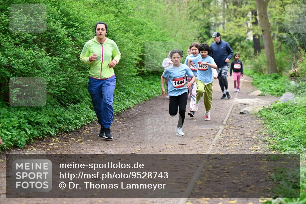 19.04.2026 - Hammer Lauf Dr. Thomas Lammeyer http://msf.ph/oto/9528743 19.04.2026 09:28:41 Laufen 1484, 151, 1485 meine-sportfotos.de