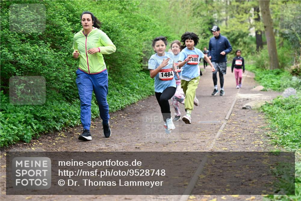 19.04.2026 - Hammer Lauf Dr. Thomas Lammeyer http://msf.ph/oto/9528748 19.04.2026 09:28:41 Laufen 1484, 485 meine-sportfotos.de