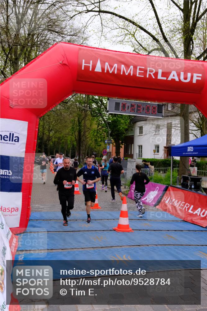 19.04.2026 - Hammer Lauf Tim E. http://msf.ph/oto/9528784 19.04.2026 10:08:17 Ziel 126, 129, 180, 399, 660, 716, 907, 936, 1122, 1558, 1559, 1877, 1902 meine-sportfotos.de