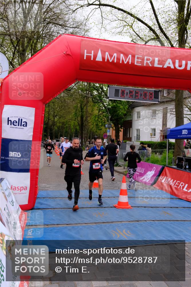19.04.2026 - Hammer Lauf Tim E. http://msf.ph/oto/9528787 19.04.2026 10:08:17 Ziel 126, 129, 180, 399, 660, 716, 907, 936, 1122, 1558, 1559, 1877, 1902 meine-sportfotos.de