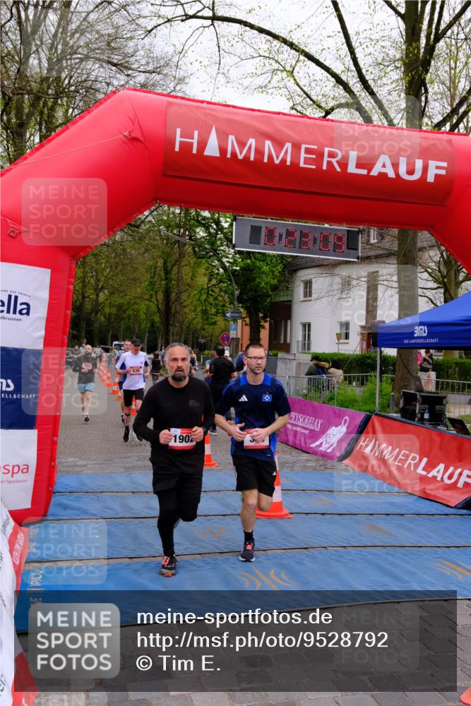 19.04.2026 - Hammer Lauf Tim E. http://msf.ph/oto/9528792 19.04.2026 10:08:17 Ziel 126, 129, 180, 399, 660, 716, 907, 936, 1122, 1558, 1559, 1877, 1902 meine-sportfotos.de