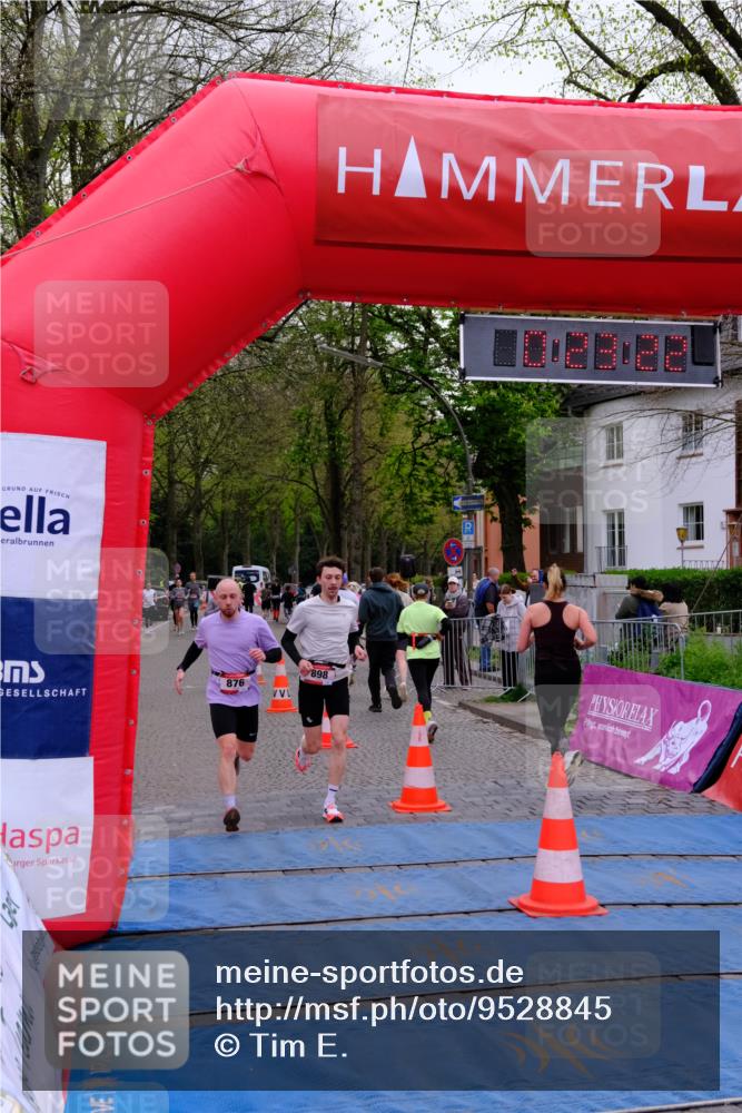 19.04.2026 - Hammer Lauf Tim E. http://msf.ph/oto/9528845 19.04.2026 10:08:31 Ziel 199, 243, 274, 275, 317, 876, 898, 916, 963, 1926 meine-sportfotos.de
