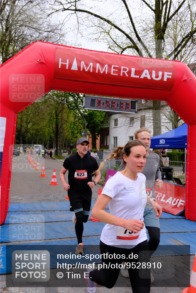 19.04.2026 - Hammer Lauf Tim E. http://msf.ph/oto/9528910 19.04.2026 10:08:42 Ziel 623, 652, 669, 735, 1026, 1917 meine-sportfotos.de