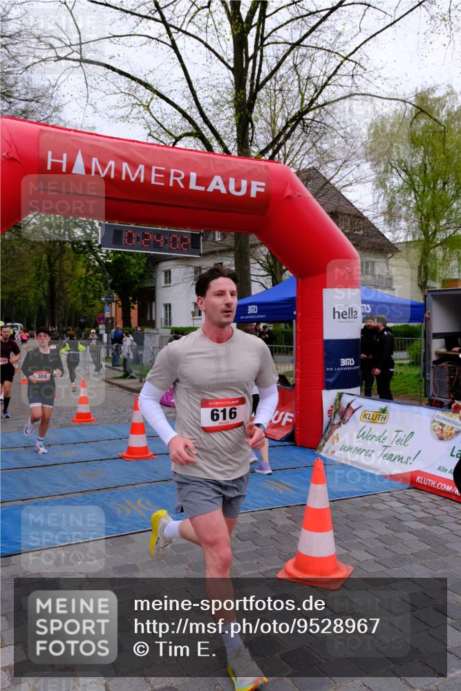 19.04.2026 - Hammer Lauf Tim E. http://msf.ph/oto/9528967 19.04.2026 10:09:10 Ziel 148, 178, 308, 343, 610, 616, 720, 1204, 1276, 1317, 1679, 1798, 1898 meine-sportfotos.de