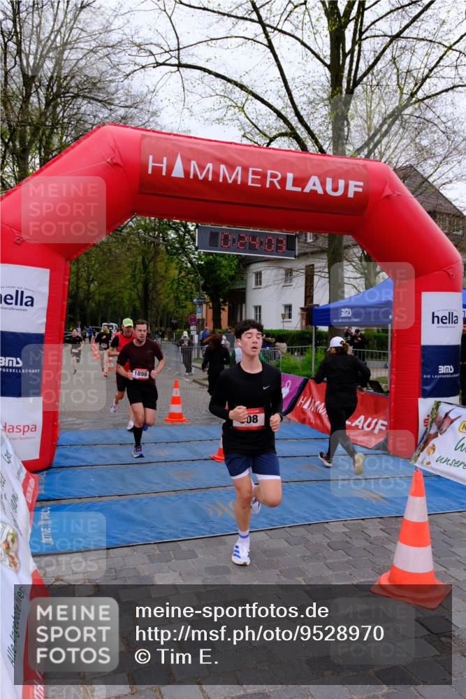 19.04.2026 - Hammer Lauf Tim E. http://msf.ph/oto/9528970 19.04.2026 10:09:12 Ziel 148, 308, 343, 610, 616, 720, 1204, 1276, 1317, 1679, 1798, 1898 meine-sportfotos.de