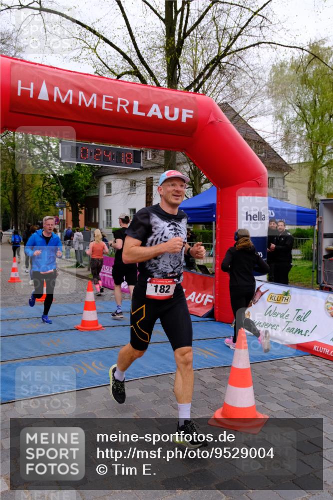 19.04.2026 - Hammer Lauf Tim E. http://msf.ph/oto/9529004 19.04.2026 10:09:27 Ziel 182, 337, 338, 441, 584, 648, 759, 798, 1333, 1654, 1656, 1696, 1783, 1799 meine-sportfotos.de