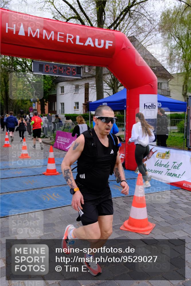 19.04.2026 - Hammer Lauf Tim E. http://msf.ph/oto/9529027 19.04.2026 10:09:34 Ziel 337, 759, 1000, 1145, 1214, 1217, 1696, 1783, 1830 meine-sportfotos.de