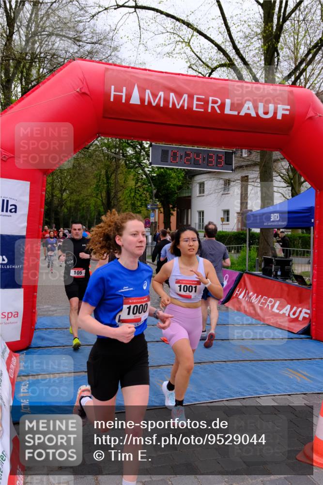 19.04.2026 - Hammer Lauf Tim E. http://msf.ph/oto/9529044 19.04.2026 10:09:41 Ziel 105, 222, 400, 799, 863, 1000, 1001, 1145, 1210, 1211, 1246, 1262, 1266, 1304, 1800 meine-sportfotos.de
