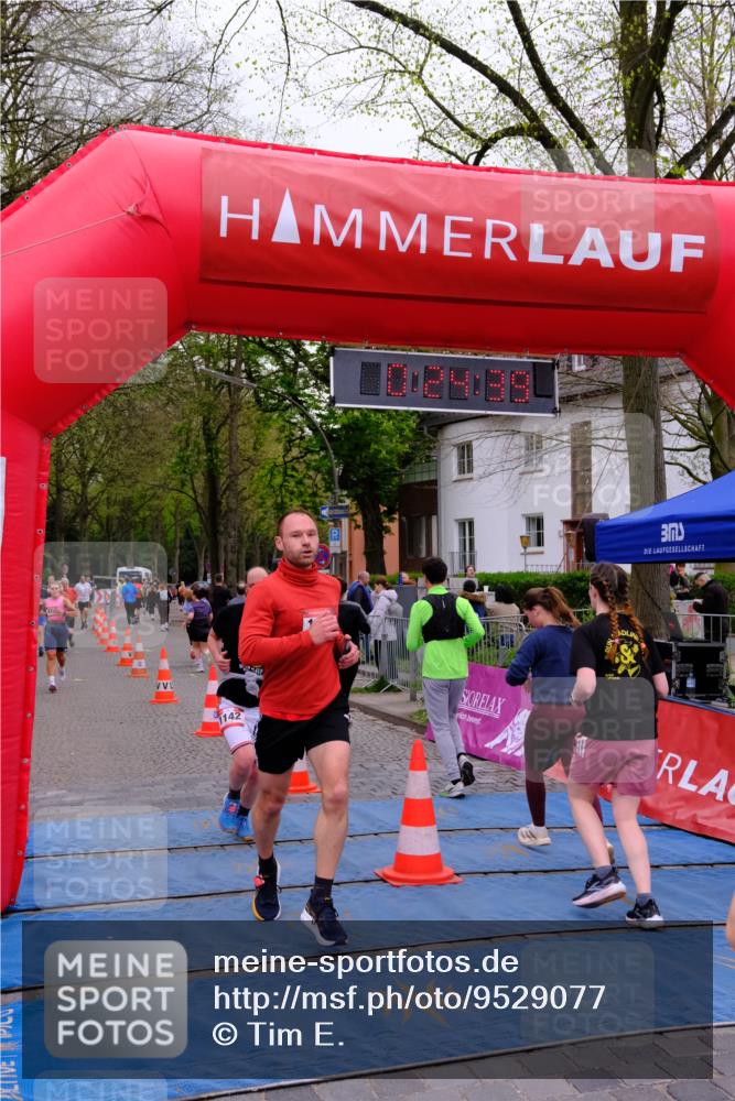 19.04.2026 - Hammer Lauf Tim E. http://msf.ph/oto/9529077 19.04.2026 10:09:47 Ziel 107, 222, 400, 871, 879, 888, 909, 910, 1142, 1210, 1211, 1246, 1304, 1692, 1800 meine-sportfotos.de