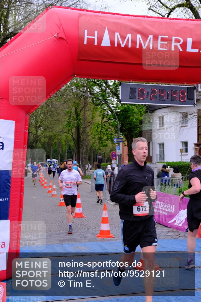 19.04.2026 - Hammer Lauf Tim E. http://msf.ph/oto/9529121 19.04.2026 10:09:56 Ziel 672, 871, 1114, 1298, 1356, 1641, 1692, 1700, 1731 meine-sportfotos.de