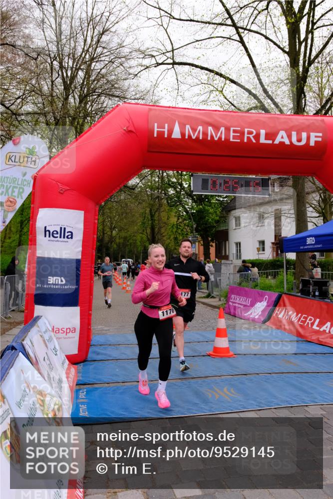 19.04.2026 - Hammer Lauf Tim E. http://msf.ph/oto/9529145 19.04.2026 10:10:24 Ziel 251, 332, 428, 1176, 1177, 1303 meine-sportfotos.de