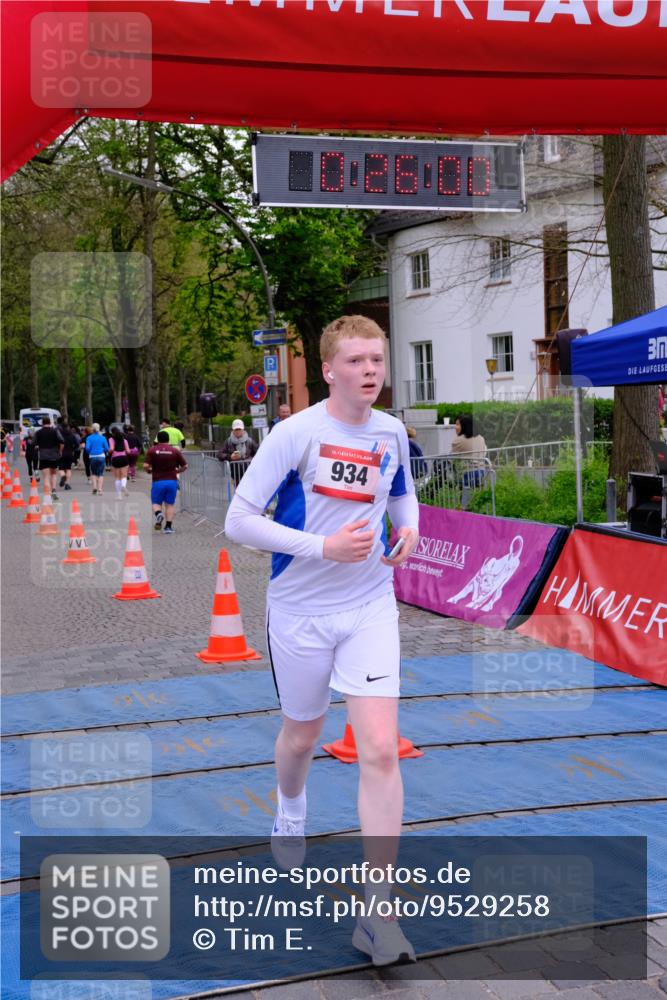19.04.2026 - Hammer Lauf Tim E. http://msf.ph/oto/9529258 19.04.2026 10:11:09 Ziel 359, 492, 493, 756, 934, 1293, 1294 meine-sportfotos.de