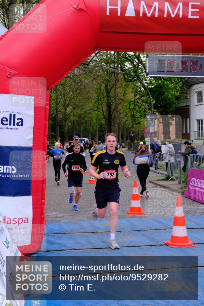 19.04.2026 - Hammer Lauf Tim E. http://msf.ph/oto/9529282 19.04.2026 10:11:23 Ziel 277, 287, 431, 782, 792, 1127, 1754, 1860, 1866 meine-sportfotos.de