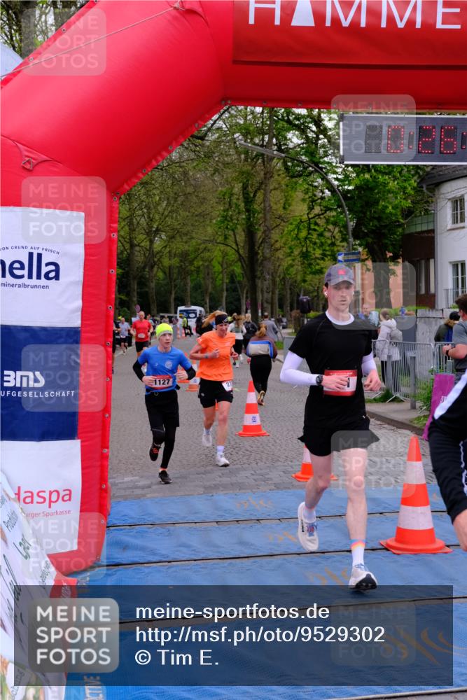19.04.2026 - Hammer Lauf Tim E. http://msf.ph/oto/9529302 19.04.2026 10:11:25 Ziel 277, 287, 431, 792, 1127, 1754 meine-sportfotos.de