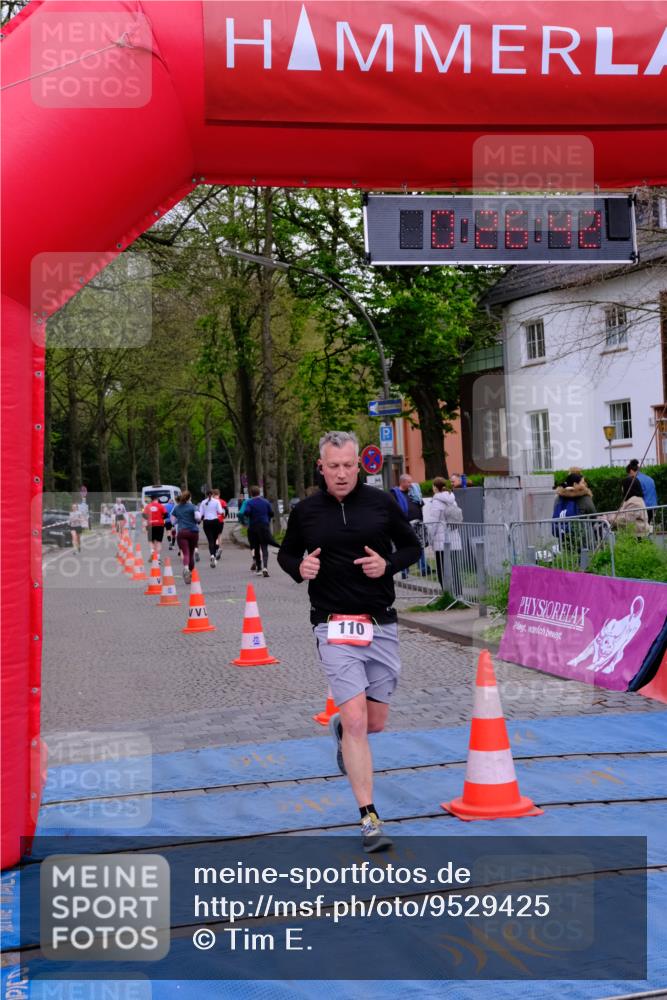19.04.2026 - Hammer Lauf Tim E. http://msf.ph/oto/9529425 19.04.2026 10:11:50 Ziel 110, 1002, 1350, 1738 meine-sportfotos.de