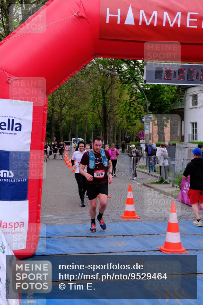 19.04.2026 - Hammer Lauf Tim E. http://msf.ph/oto/9529464 19.04.2026 10:12:17 Ziel 216, 229, 230, 288, 289, 312, 847, 878, 996, 1331 meine-sportfotos.de