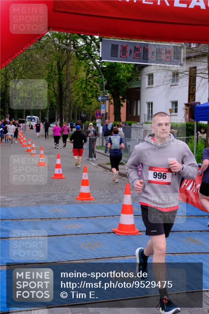 19.04.2026 - Hammer Lauf Tim E. http://msf.ph/oto/9529475 19.04.2026 10:12:20 Ziel 229, 230, 271, 288, 289, 312, 847, 878, 996, 1331, 1823 meine-sportfotos.de
