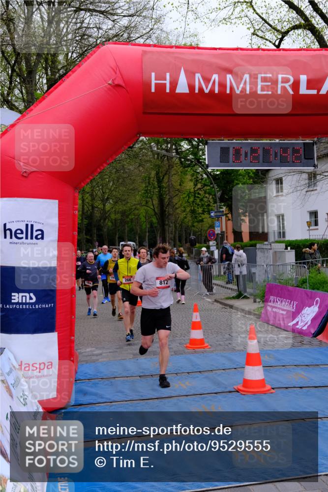19.04.2026 - Hammer Lauf Tim E. http://msf.ph/oto/9529555 19.04.2026 10:12:50 Ziel 266, 526, 1144, 1247, 1602, 1735, 1854, 1900, 1901 meine-sportfotos.de