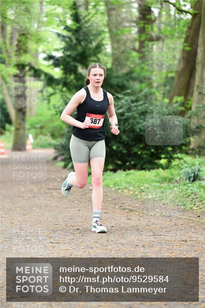 19.04.2026 - Hammer Lauf Dr. Thomas Lammeyer http://msf.ph/oto/9529584 19.04.2026 10:03:23 Laufen 587 meine-sportfotos.de