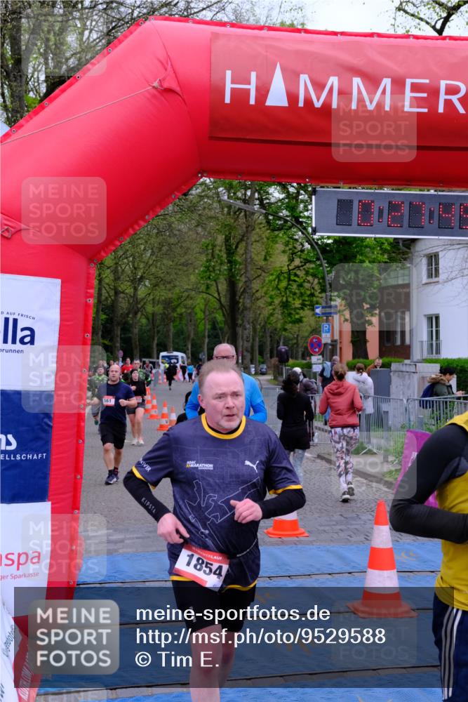 19.04.2026 - Hammer Lauf Tim E. http://msf.ph/oto/9529588 19.04.2026 10:12:53 Ziel 266, 526, 561, 813, 1144, 1247, 1602, 1854, 1900, 1901 meine-sportfotos.de
