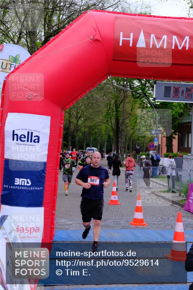 19.04.2026 - Hammer Lauf Tim E. http://msf.ph/oto/9529614 19.04.2026 10:12:56 Ziel 266, 300, 320, 526, 561, 813, 1144, 1247, 1602, 1854, 1900, 1901 meine-sportfotos.de