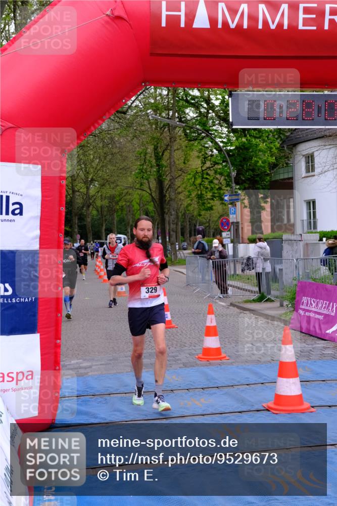 19.04.2026 - Hammer Lauf Tim E. http://msf.ph/oto/9529673 19.04.2026 10:13:08 Ziel 165, 284, 329, 401, 585, 896, 994, 1297, 1736 meine-sportfotos.de