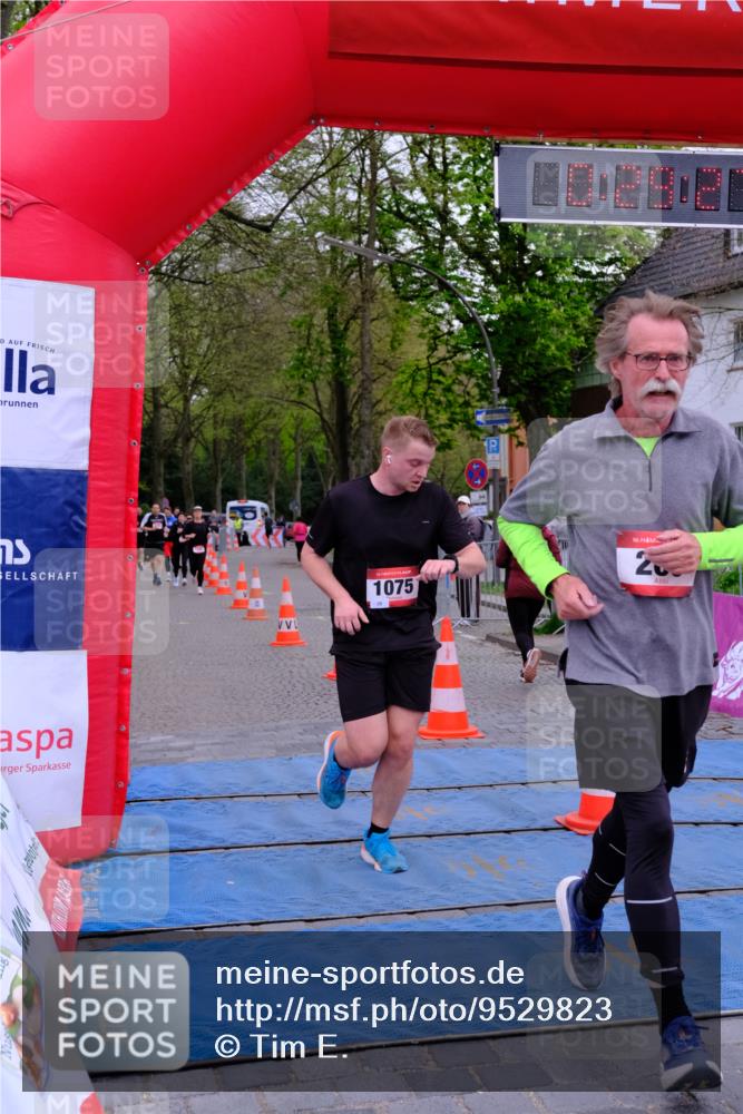 19.04.2026 - Hammer Lauf Tim E. http://msf.ph/oto/9529823 19.04.2026 10:14:35 Ziel 219, 220, 260, 366, 544, 715, 1075, 1091, 1638, 1760 meine-sportfotos.de