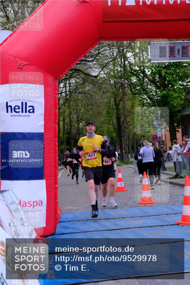 19.04.2026 - Hammer Lauf Tim E. http://msf.ph/oto/9529978 19.04.2026 10:15:10 Ziel 422, 424, 563, 600, 651, 808, 955, 1009, 1157, 1329, 1623 meine-sportfotos.de