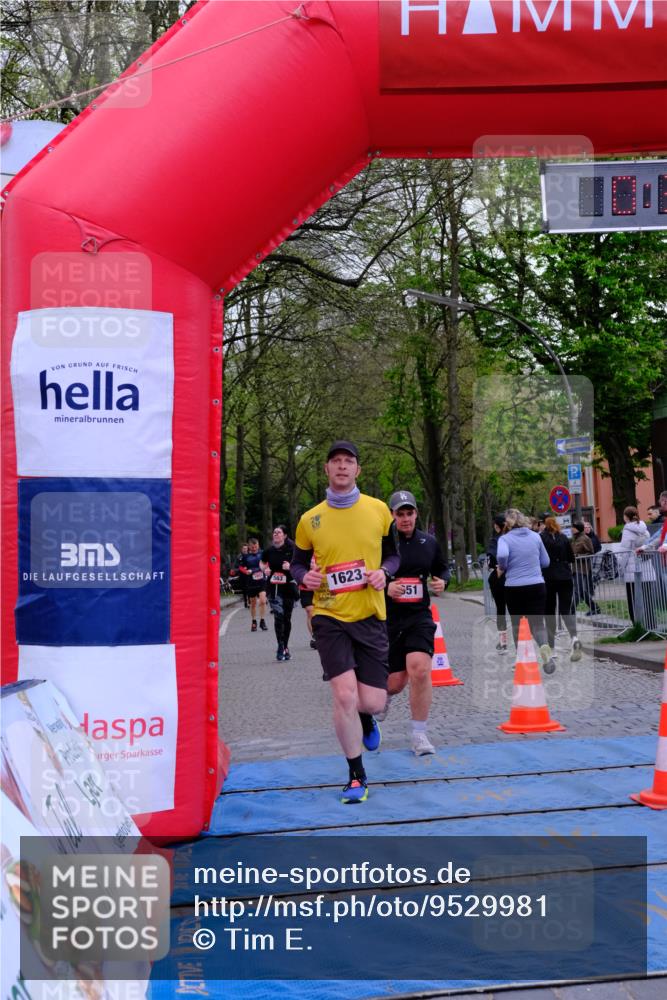 19.04.2026 - Hammer Lauf Tim E. http://msf.ph/oto/9529981 19.04.2026 10:15:11 Ziel 422, 424, 563, 600, 651, 808, 955, 1009, 1157, 1230, 1623 meine-sportfotos.de