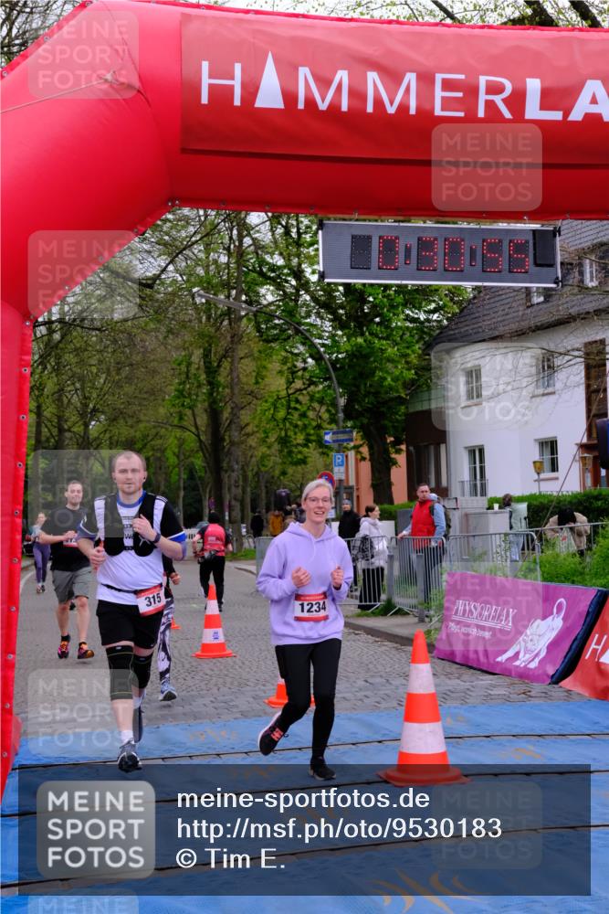 19.04.2026 - Hammer Lauf Tim E. http://msf.ph/oto/9530183 19.04.2026 10:16:03 Ziel 151, 315, 716, 1234 meine-sportfotos.de