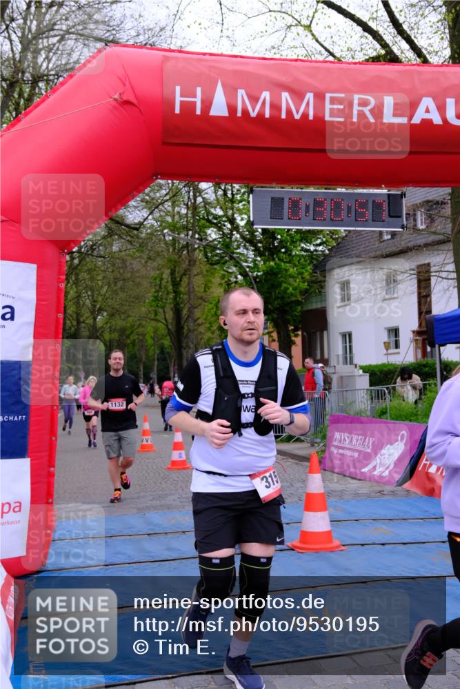 19.04.2026 - Hammer Lauf Tim E. http://msf.ph/oto/9530195 19.04.2026 10:16:05 Ziel 315, 716, 760, 1234 meine-sportfotos.de