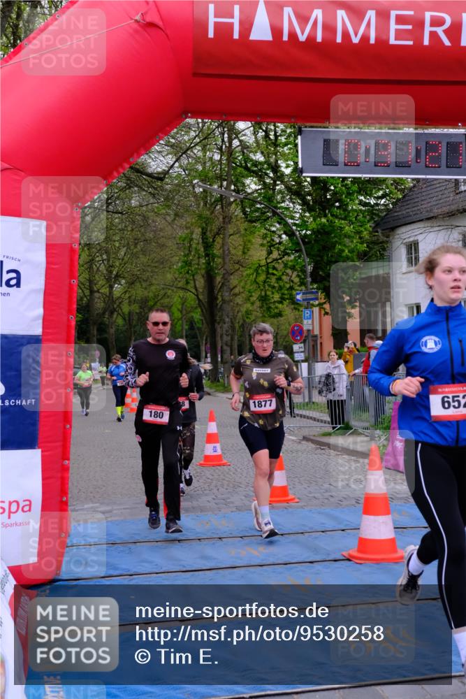 19.04.2026 - Hammer Lauf Tim E. http://msf.ph/oto/9530258 19.04.2026 10:16:29 Ziel 108, 180, 652, 1877, 1926 meine-sportfotos.de