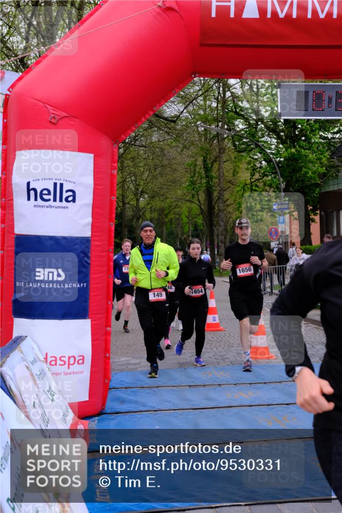 19.04.2026 - Hammer Lauf Tim E. http://msf.ph/oto/9530331 19.04.2026 10:17:25 Ziel 149, 178, 343, 452, 648, 774, 1204, 1654, 1656, 1696, 1770, 1783 meine-sportfotos.de