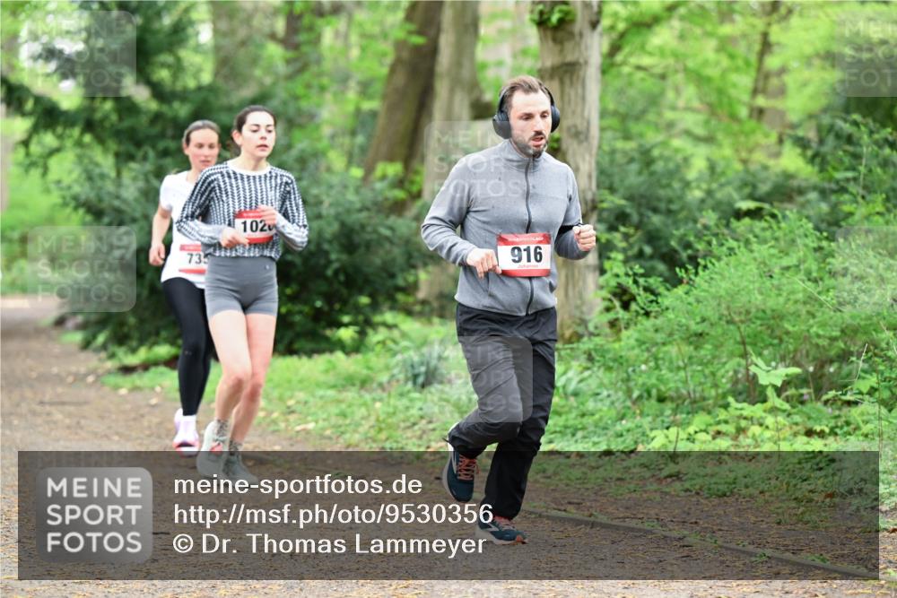 19.04.2026 - Hammer Lauf Dr. Thomas Lammeyer http://msf.ph/oto/9530356 19.04.2026 10:06:06 Laufen 735, 102, 916 meine-sportfotos.de