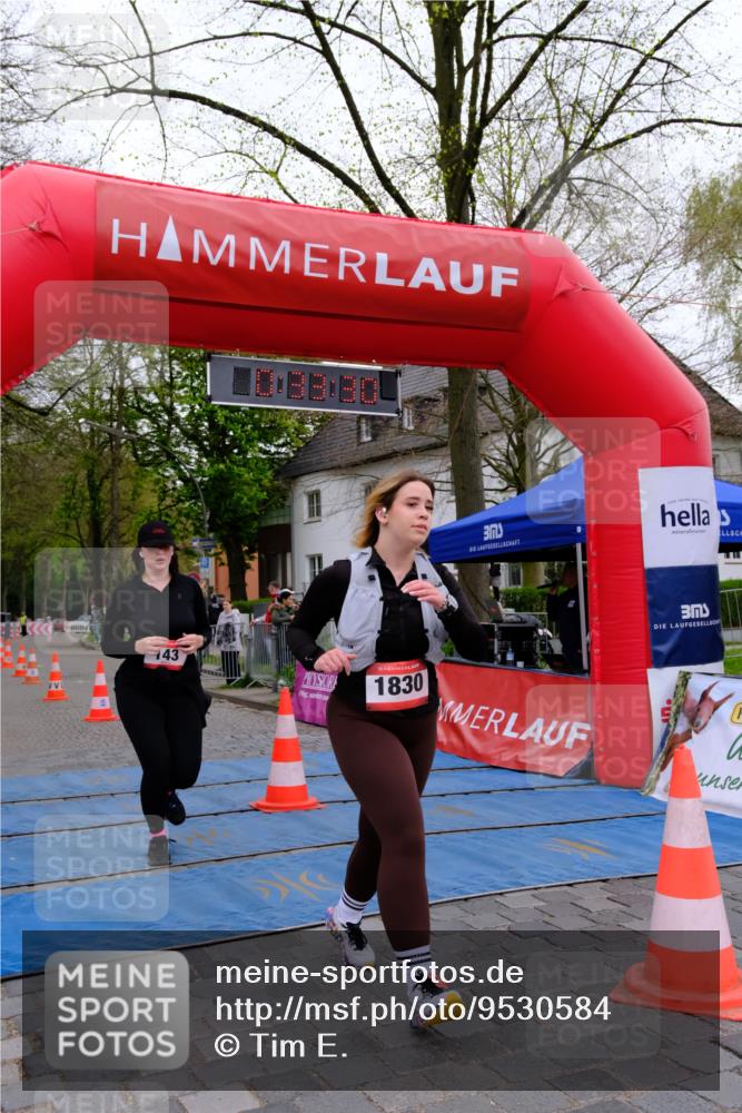 19.04.2026 - Hammer Lauf Tim E. http://msf.ph/oto/9530584 19.04.2026 10:18:37 Ziel 120, 143, 653, 665, 799, 1145, 1830 meine-sportfotos.de